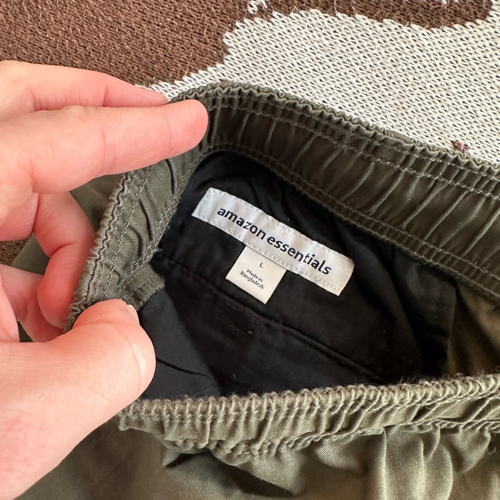 Amazon Essentials Men’s Drawstring Shorts - Picture 3 of 4